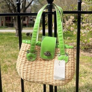 Vintage Straw Studios NWT straw handbag with green vinyl handles